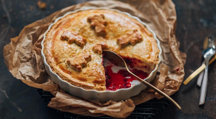 Пирог с замороженной клубникой – 7 простых и вкусных рецептов