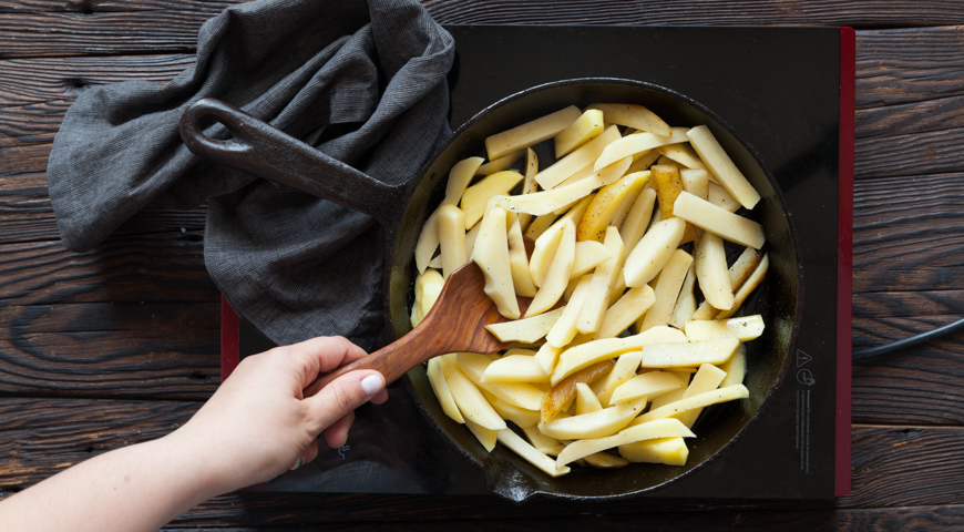 Как пожарить картошку на сковороде быстро, вкусно и правильно, чтобы она была хрустящей