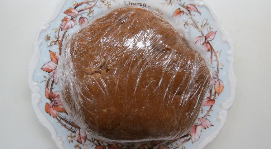 Фото приготовления рецепта: Торт «Грецкий орех, кофе, карамель», шаг №9