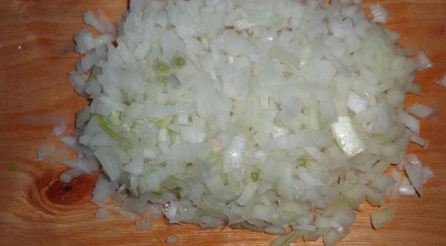 Фото приготовления рецепта: Булгур с овощами, шаг №1
