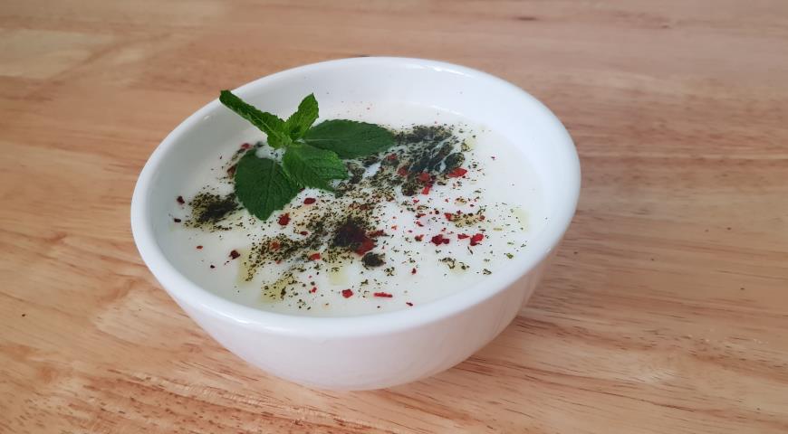 Фото приготовления рецепта: Турецкий суп яйля из риса и йогурта, шаг №7